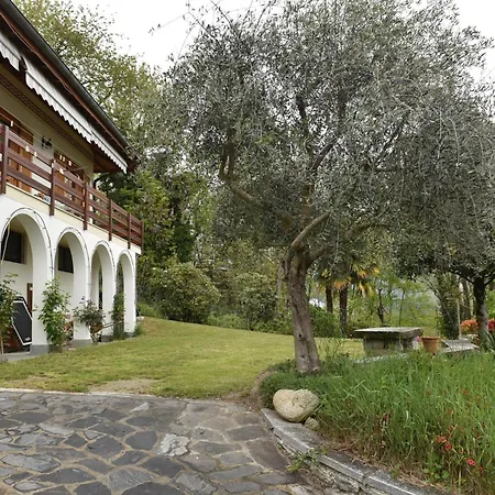 Casa Seme Di Faggio Miasino